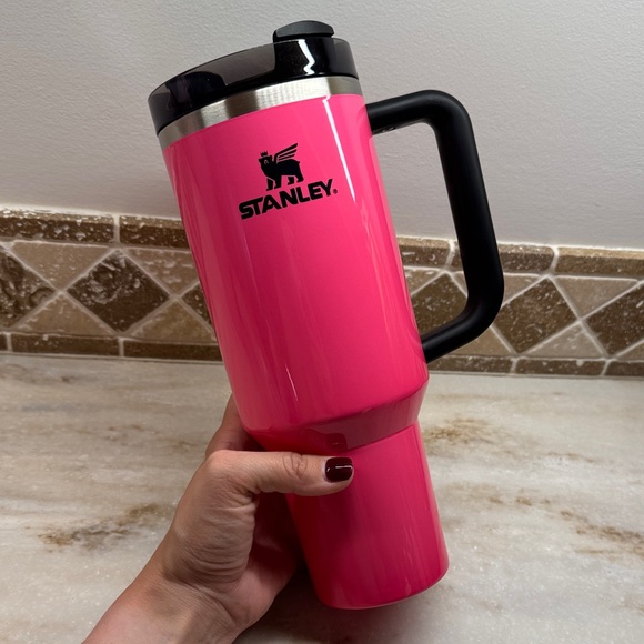 Stanley Vibrant Pink Travel Tumbler with Black Handle - Picture 1 of 1